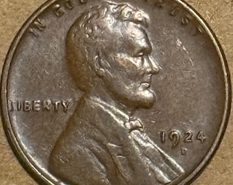 1924 D Lincoln Wheat Cent • Semi-Key Date • Denver Mint • Ungraded XF+ (Extremely Fine+)