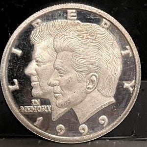 John F Kennedy Memorial 10 Dollar Silver Proof Coin • Commemorative Father Son JFK Jr • 1/2 oz Fine Silver (99.9% Pure) • 1999 Liberia