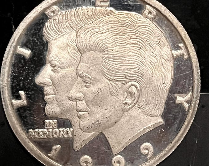 John F Kennedy Memorial 10 Dollar Silver Proof Coin • Commemorative Father Son JFK Jr • 1/2 oz Fine Silver (99.9% Pure) • 1999 Liberia