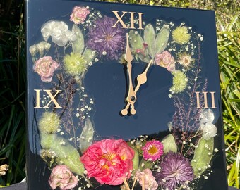 花柄樹脂製壁掛け時計:手作りプリザーブドフラワー装飾(17.5インチ 花柄樹脂製壁掛け時計:手作りプリザーブドフラワー装飾(17.5インチ