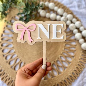 Coquette Cake Topper, Schleifen Tortenstecker, Acryl Tortendeko, bezaubernde Coquette Erster Geburtstag Tortenstecker, wunderliche Party Dekoration