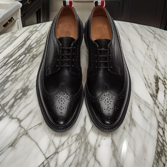 black leather dress shoes Men's Handmade Genuine Oxford Lace up Wingtip Formal layered skirt pattern