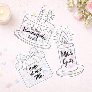 Pu&ograve; includere: Adesivi a tema compleanno con disegni a tratteggio, coriandoli e testo. I disegni includono una torta con una candela, una scatola regalo e una candela con le parole "Alles Gute". La torta dice "Ein kleiner Wunscherf&uuml;ller f&uuml;r dich" e la scatola regalo dice "Heute ist dein TAG".