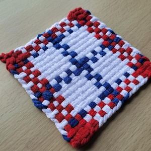 Handwoven Standard 6 Inch Patriotic Potholder, RWB Heat Resistant Hot Pad, Looped Trivet