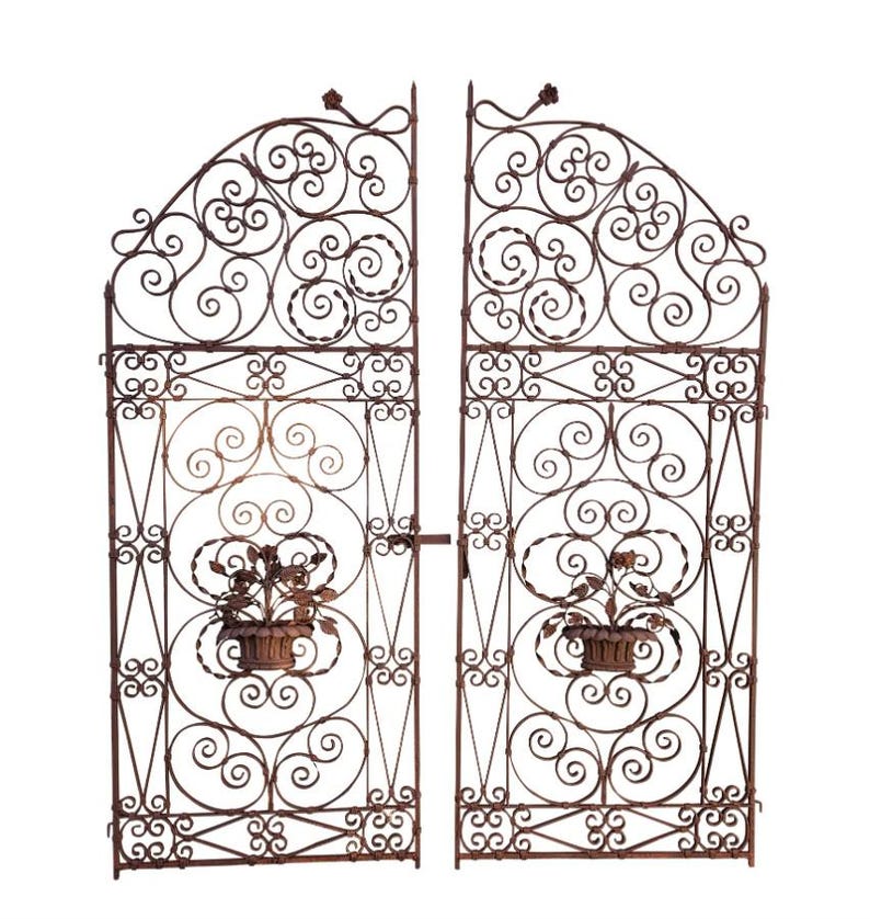 Vintage Wrought Iron Garden Gates, Floral Scrollwork, Architectural Salvage immagine 1