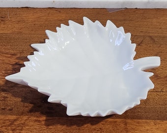 Limoges Leaf Trinket Dish, Oil Dish, Butter Dish, Soap Dish, Ring Dish, Thanksgiving Table Décor
