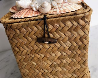 Sea Shell Vertical Tissue Box Cover, Coastal Grandma Table Décor, Beach Theme Powder Room Accessories, Ocean Nautical Décor Table Top