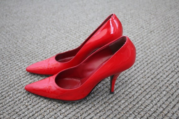 Sz US 6.5 Yves Saint Laurent Vintage Red Patent Le