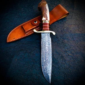 Handmade Hunting knife Famous Damascus Steel Blade Knife With Natural Handle Material For Birthday Gift And Anniversary Gift for Him Bowie