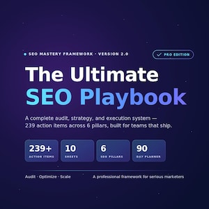 Könnte beinhalten: Grafik für digitales Marketing mit einem dunkelblauen Farbverlauf im Hintergrund. Der Text lautet "The Ultimate SEO Playbook" in großen, fetten, weißen und blauen Buchstaben. Die Grafik enthält Informationen zu Aktionspunkten, Blättern, SEO-Säulen und einem Tagesplaner. Die Worte "Pro Edition" sind ebenfalls sichtbar.