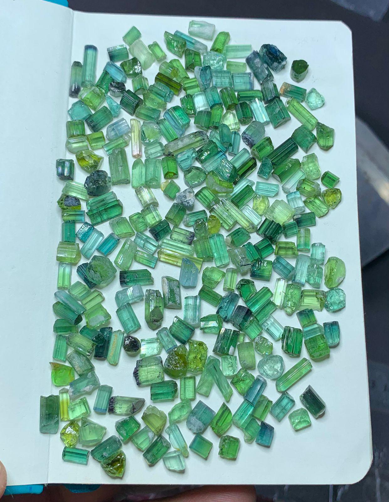 原石トルマリンファセット原石54グラムロット、原石トルマリン