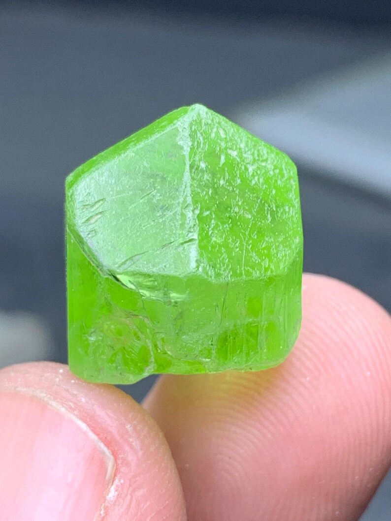 Peridot Texture Peridot Terminated Clean Crystal 8 Grams From Supat Valley Pakistan ...