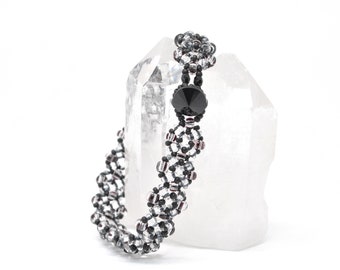 clear + black glass beaded bracelet . modern beaded bracelet . unique black lacy bracelet . delicate black bracelet, nickel free, gift,