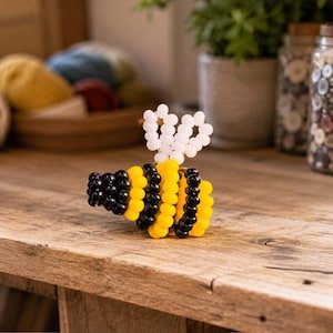 PDF-Anleitung für eine 3D-Perlenhummel, Anleitung für eine Biene aus Rocailles, DIY-Tieranhänger