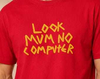 Eurovision UK 2026 Look Mum No Computer Retro Punk Synth T-Shirt | Music Fan Gift