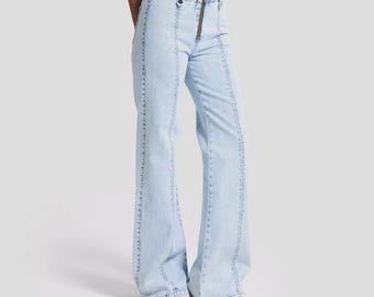 Lichtblauwe jeans met wijde pijpen en zichtbare ritssluiting - uitlopende denim met hoge taille - retro Y2K-broek met rits aan de voorkant