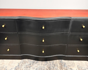 Black Mahogany Serpentine Dresser — 9‑Drawer Duncan Phyfe Brass Knobs, Delivery