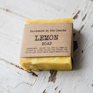 LEMON Soap Bar- 5 oz - Exfoliating and moisturizing handmade soap
