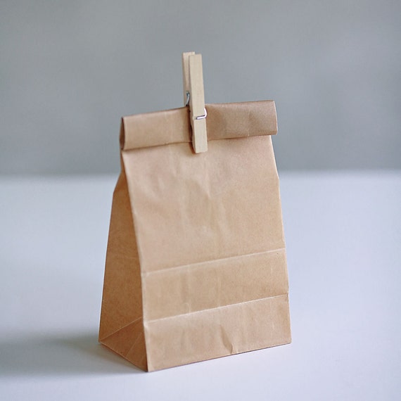 Biodegradable Wax Coated Flat Glassine Lined V Shape Sharp Bottom Kraft  Paper Sandwich Lunch Bags for Cookies French Fried Food - China Promotional  Bag, Carrier Bag | Made-in-China.com