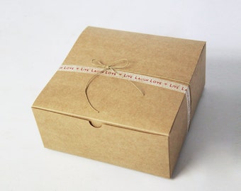 8 x 8 x 3.5 inch Kraft Gift Boxes lot of 20    ( 8x8x3.5 inches)  (20.32 x 20.32 x 8.89 cm)