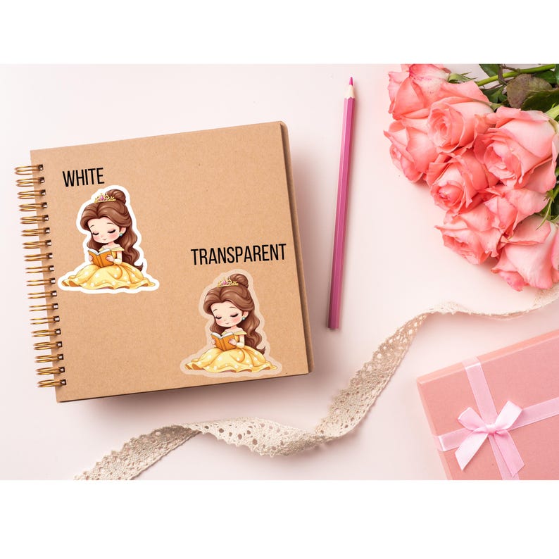 Puede incluir: Dos pegatinas con una princesa de dibujos animados leyendo un libro, una blanca y otra transparente, se muestran en un cuaderno de espiral. Los textos "WHITE" y "TRANSPARENT" est&aacute;n encima de las pegatinas. Un l&aacute;piz rosa, rosas rosas y una caja de regalo rosa con una cinta blanca tambi&eacute;n est&aacute;n en la imagen.