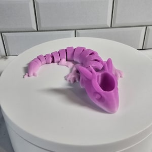 Small Dragon Straw Topper