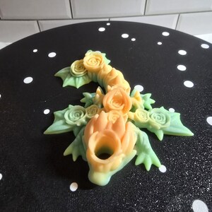 Rose Dragon Straw Topper Glow in the Dark