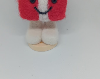 Needlefelt christmas present cute figure 7cm