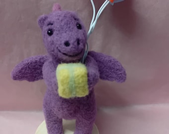 Needlefelt dragon birthday gift 13cm