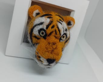 Needlefelt 3d tiger in frame 10x10cm