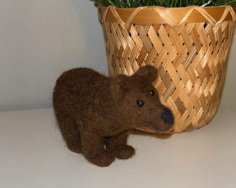 Handmade Needlefelt Brown Bear: Wool Animal Figurine (10cm)