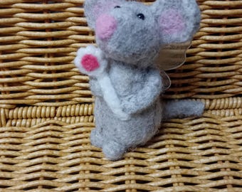 Needlefelt fairy mouse