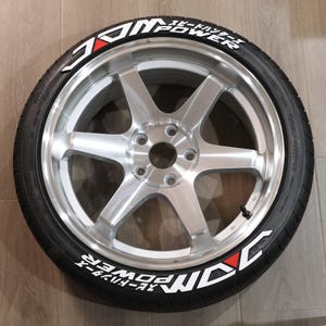 Pegatinas decorativas para neumáticos de coche JDM: calcomanías 3D de alta calidad de 1,25 pulgadas. El juego incluye cuatro neumáticos, el regalo perfecto para tu coche. Calcomanía con letras para coche.