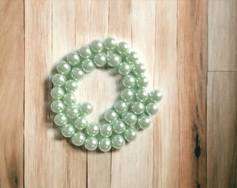 10mm Light Green Glass Pearls 20 pieces / Sample Pack / 10mm Green Glass Pearls