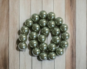16mm Sage Glass Pearl beads / 1 Strand / Grade AAA Glass Pearls / Sage Green