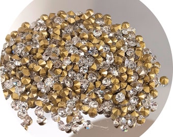 3mm Glass Rhinestones / Rhinestones with Pointed Backs / 500 pcs of Clear Rhinestones