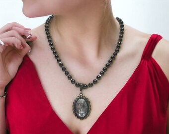 21" Black Glass Pearl Necklace with Pendant / Victorian Pendant Necklace