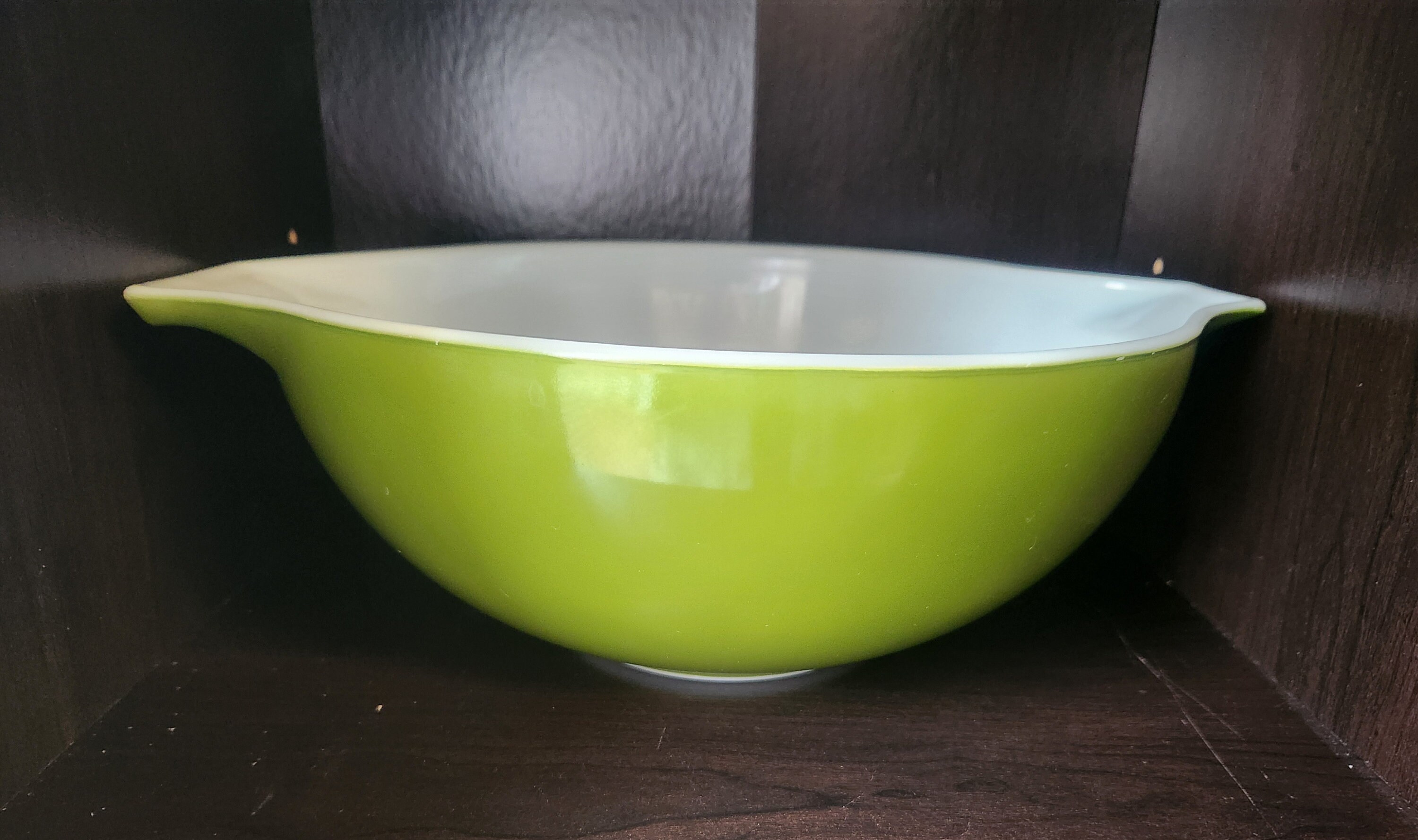 Bowl Pyrex 444 4QT Large Avocado Green Cinderella Mixing Bowl