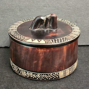 Elephant Treasure Box, Trinket Box with Elephant on Lid Round, Hand Carved and Painted Stone