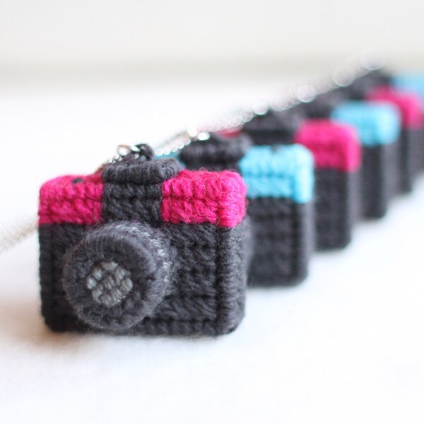 Wool, Camera, Action: Miniature Vintage Diana camera necklace made of wool - Dark Grey and Fuschia Pink