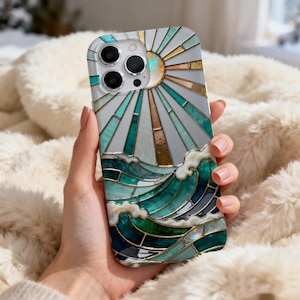 Può includere: Una tazza di ceramica bianca con manico nero e la scritta "But First, Coffee" in stile scritto a mano. La tazza è su una superficie bianca. La tazza è alta circa 10 cm.