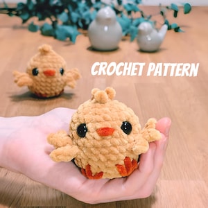 Eggbert the chubby chicken | Crochet pattern | Amigurumi pattern | by Amigurumiverse