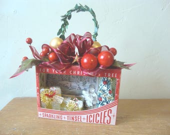 Christmas assemblage, Vintage Christmas diorama, mid-century shadowbox ornament