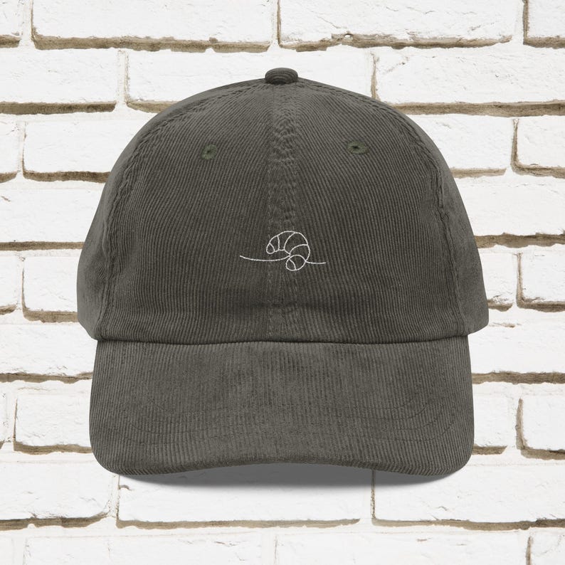 Embroidered Croissant Corduroy Cap, Bread Lover Gift afbeelding 3