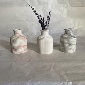 Ribbed Vase, Small Minimal Concrete Vase, Minimalist, Modern, Decorative Vase, Handmade, concrete, home natural decor and gift,Concrete Vase