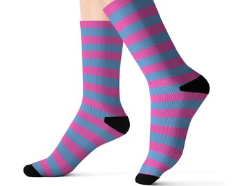 Meias listradas estilosas, um presente divertido e moderno, confortáveis para o dia a dia, ideais para a Páscoa, aniversários e como acessórios de primavera.
