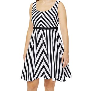 Schwarz-weiß gestreiftes Skater-Kleid für Damen, Vintage-Stil-Partykleid, Herbstmodekleid, gruseliges Kleid Halloween-Kostümkleid