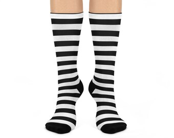 Meias cano médio acolchoadas listradas em preto e branco, estilosas | Calçado aconchegante para maior conforto | Perfeitas para uso diário, presentes e passeios casuais