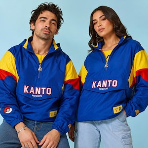 Chaqueta unisex de la región de Kanto de Pokémon / Sudadera azul con el logo inicial / Regalo para gamers del 30 aniversario, estilo retro urbano