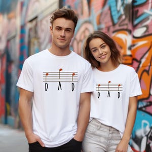 T-shirt unisexe fête des pères avec notes de musique, cadeau pour les mélomanes, chemise à manches courtes, cadeau d'anniversaire de papa, tenue de famille assortie